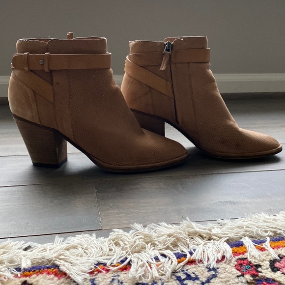 Dolce Vita Shoes - Dolce Vita Booties, Size 8.5